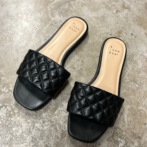 A new day sandals size 6